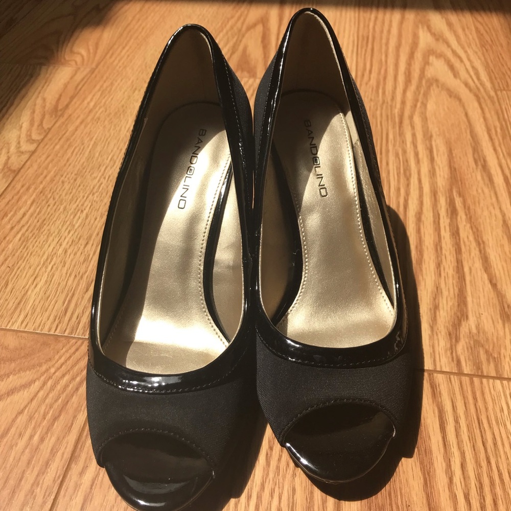 Bandolier peep-toe wedged. Size 6. Like new.